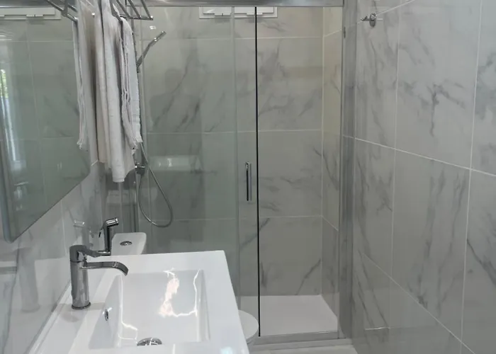 Amir 게스트하우스 3*