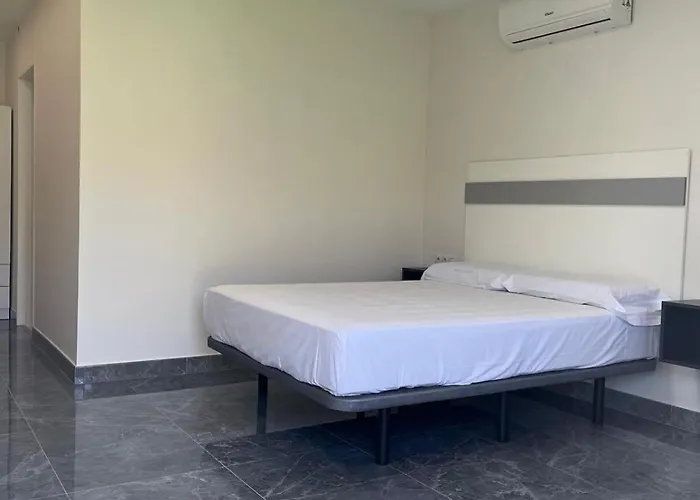 Amir 게스트하우스 3*