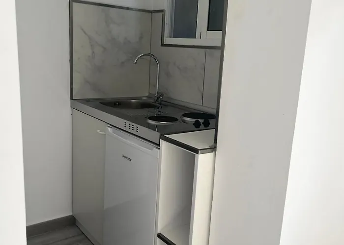 Amir 게스트하우스 3*